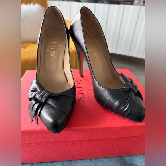 Valentino Shoes - Valentino Black Leather Heels with Bow Accent